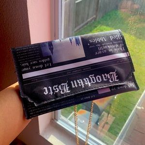 Read all about it crossbody wallet